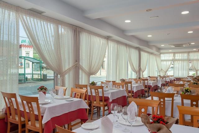 Hotel La Terraza De Puente Viesgo Ngoại thất bức ảnh